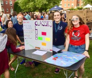 classics-club-at-club-carnival