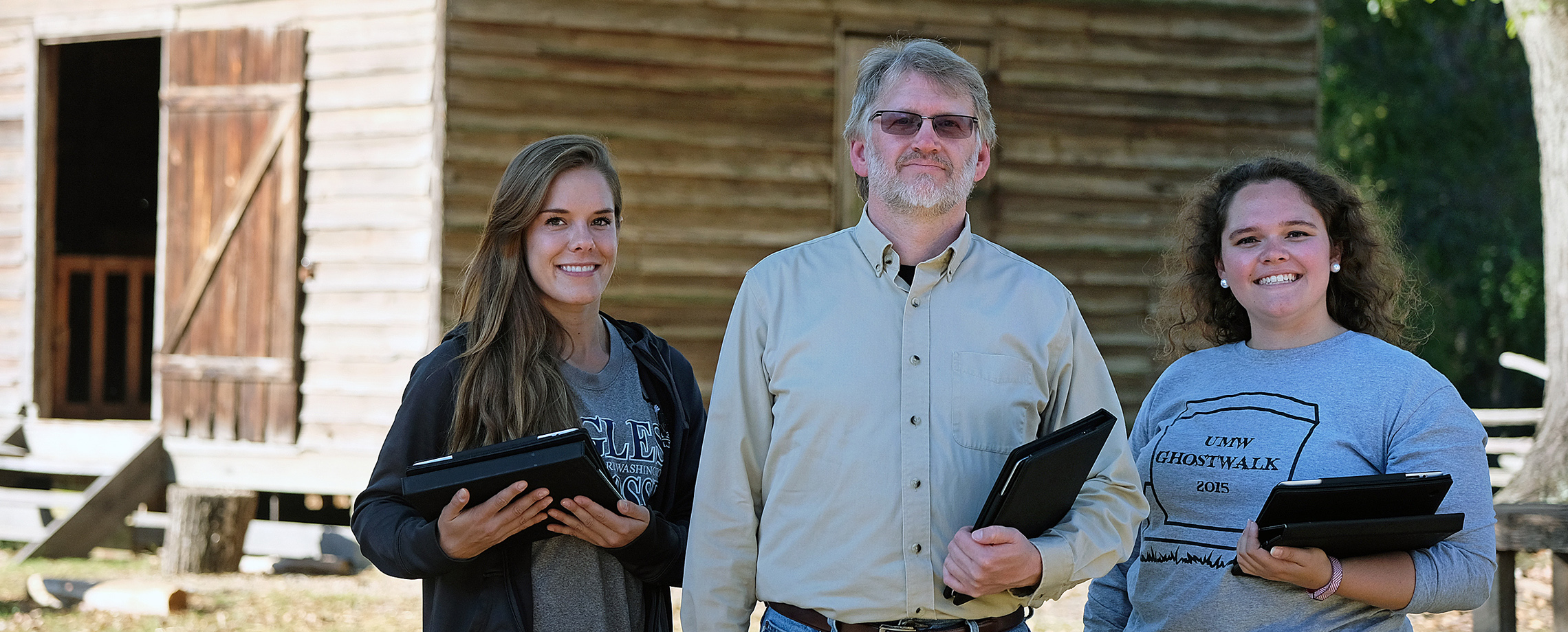 Maiah Bartlett, Dr. Stephen Hanna and Sarah Rogers conduct fieldwork at a plantation, 2016.