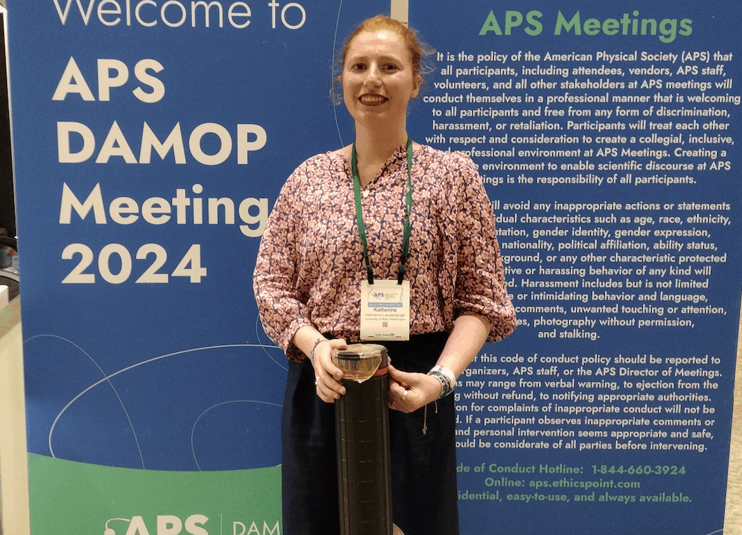 UMW student presenting their research.