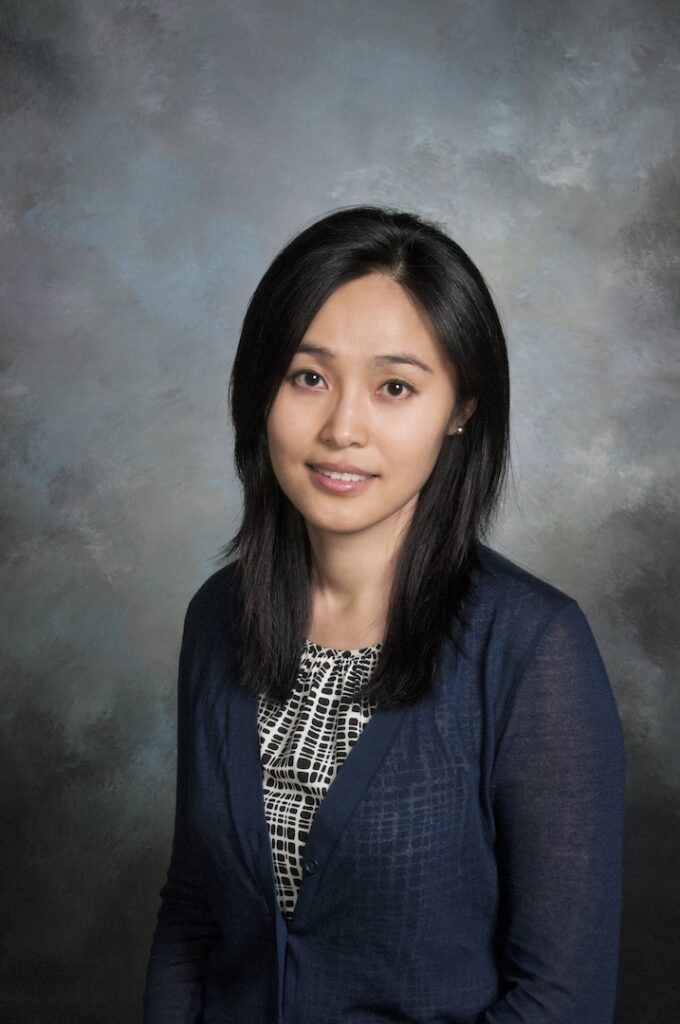 Headshot of Professor Guan-Yi Leu.